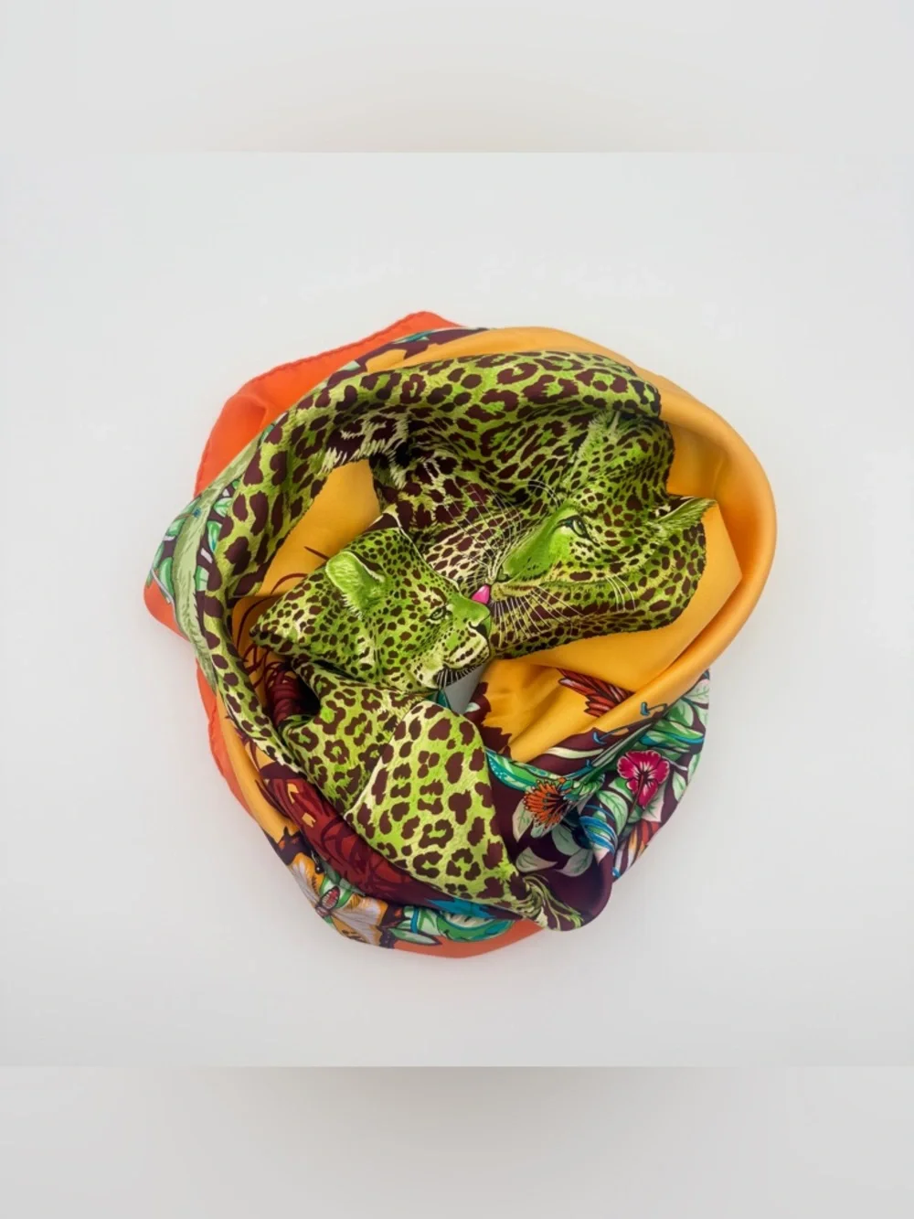 Hermès Jungle Love Silk Scarf - Picture 9 of 16